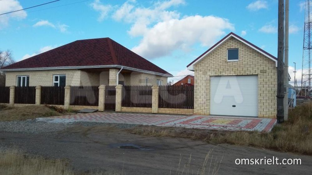 дом в розовке омского. коттедж розовка омск. дом в розовке омского района. розовка омской дома. омский район по черлакскому тракту.